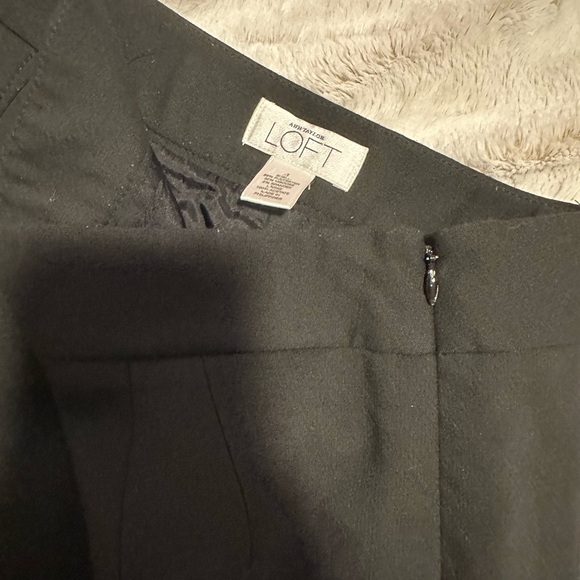 Ann Taylor LOFT Black Pencil Skirt - Picture 2 of 11